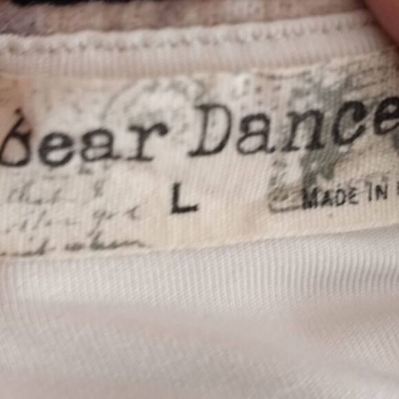 BEAR DANCE GRAY SNAKE PRINT CROP LONG SLEEVE TOP SZ.L EUC - Picture 4 of 6